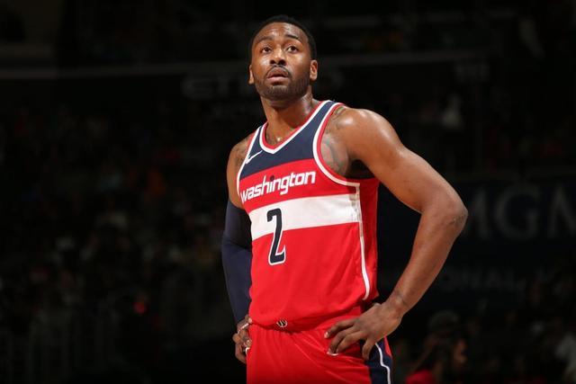 布朗尼夏联首秀9中2得到4分 湖人17号秀12中3